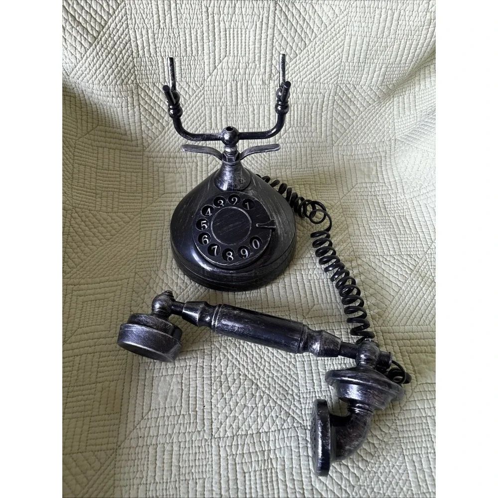 Gemmy spooky telephone